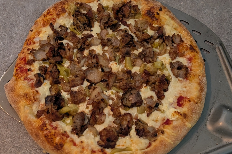 Döner Pizza mit Schafskäse